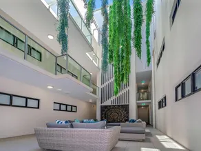 Apartment Close To The City Life on Lake 3 - Image 3