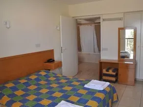 Mariela Hotel Apartments - Image 2