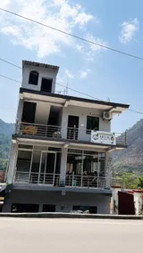 Goroomgo Kaffal Hotel and Restaurant Rudraprayag - Image 5