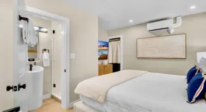 Haley's at Anna Maria Island Inn - Image 5