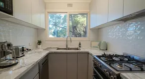 KozyGuru | Mosman | Serene Boutique Apt Retreat - Image 5