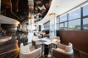 Banana S Design Hotel - Image 2
