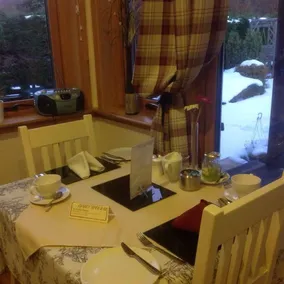 Dunroamin Bed and Breakfast - Image 2