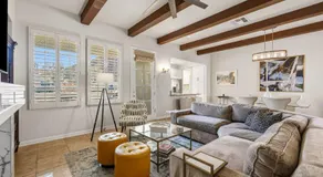 L44 Luxurious 2 Story Townhome - Newly Remodeled! condo - Image 3