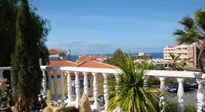 Luxurious Villa with private Pool - Image 3
