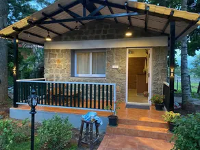 English Rustic Stone Cottage - Image 2