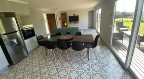 Moderna casa nueva en hermosa y soleada parcela - Image 2