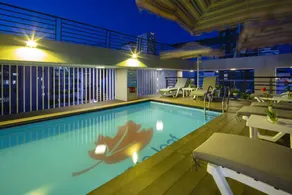 Maple Leaf Hotel & Apartment - Image 2