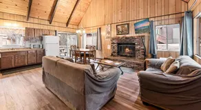 Bear Crossing - Walk to Snow Summit! Visit this charming mountain home compete with foosball table - Image 2