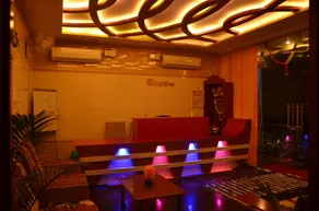 Hotel Panchavarnaa - Image 5