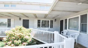 East Shore Lodging - Image 5
