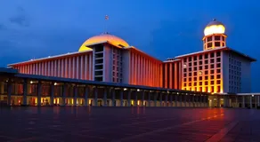 Shakti Capsule Hotel Jakarta - Image 2