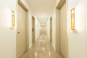 Sigewei Yueting Hotel (Yihai Park) - Image 4
