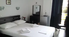 Delfini Hotel - Image 2