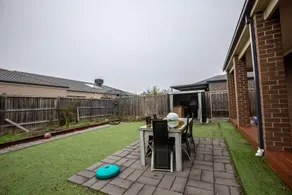Gorgeous 4BR home in Point Cook - Image 3