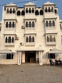 Lotus hotel - Image 5