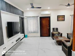 5 LUXURYSTAY - Image 2