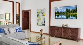 Sweet Palm Villa - Spacious luxury villa with pool and Beach oasis access - Image 2