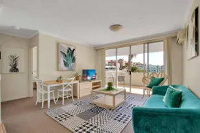 Ultra Relaxing 1BR Poolside Oasis - Image 2