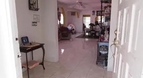 Tina's Guest House - Image 4