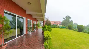 StayVista's Ludlow House - 4BHK with Mountain View & Bathtub - Image 5
