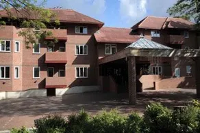 Parkside International Hotel - Image 5