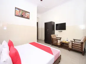 OYO 12934 Hotel Shivjot - Image 5