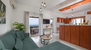 Marakas Winery Family House - Image 2