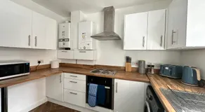 Daisybank Co-Living - Private Room Self-Cater - Image 4