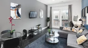 Trifecta Luxury Serviced Apartment in Uptown CLT - Image 2