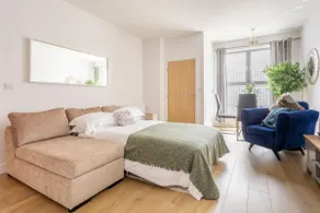 Queen's Lodge, Redhill - Image 2