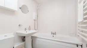 CanadaWater-2bedroom-1Bathroom-Free Parking - Image 4