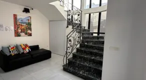 L&A Luxury Apartments - Image 5