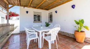 Casa Carlos con Piscina Privada en Conil - Image 3