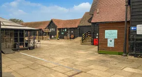 Guest Rooms at Walton Hall Farm - Image 2