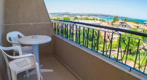 Chrystal Guest House - Image 4