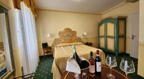 Hotel Alla Riviera - Image 2