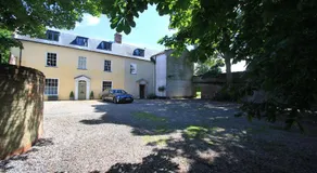The Lawns House - Image 4