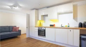 2br 2bath Flat In Ipswich City Centre - 6 Guests - Image 2