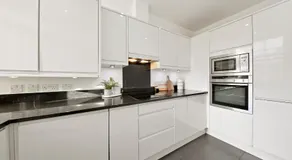 Hububb Luxury Harrods Apartment - Image 3