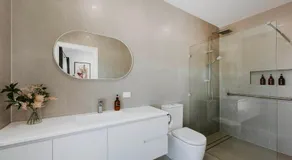 Grevillea Suite - A Serene Haven for Couples - Image 5