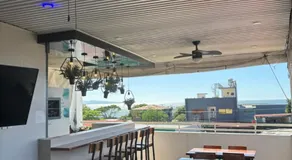 Walk Inn - Image 2
