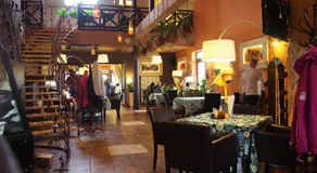 Tajemniczy Ogród Szczytna - Bed & Breakfast - Image 3