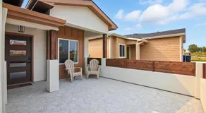 Brand New Cool Comfy Lawrence Retreat Duplex - Image 5