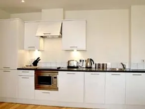 Reading Serviced Apartments - Image 3