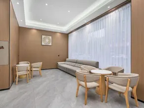 Yaning Hotel (Teng County Xunjiang Park) - Image 2