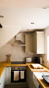 Hazelbury Cottage - Image 2