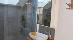 6 Trungle Terrace - Image 2