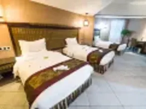 Serengeti Hotel - Image 5
