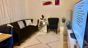 Home in Cambridge - Image 4